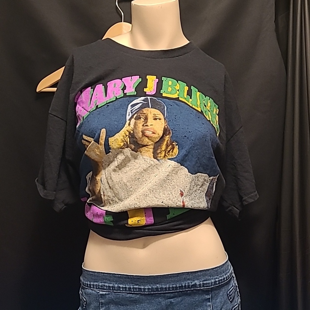 Mary J Blige XL Graphic Tee